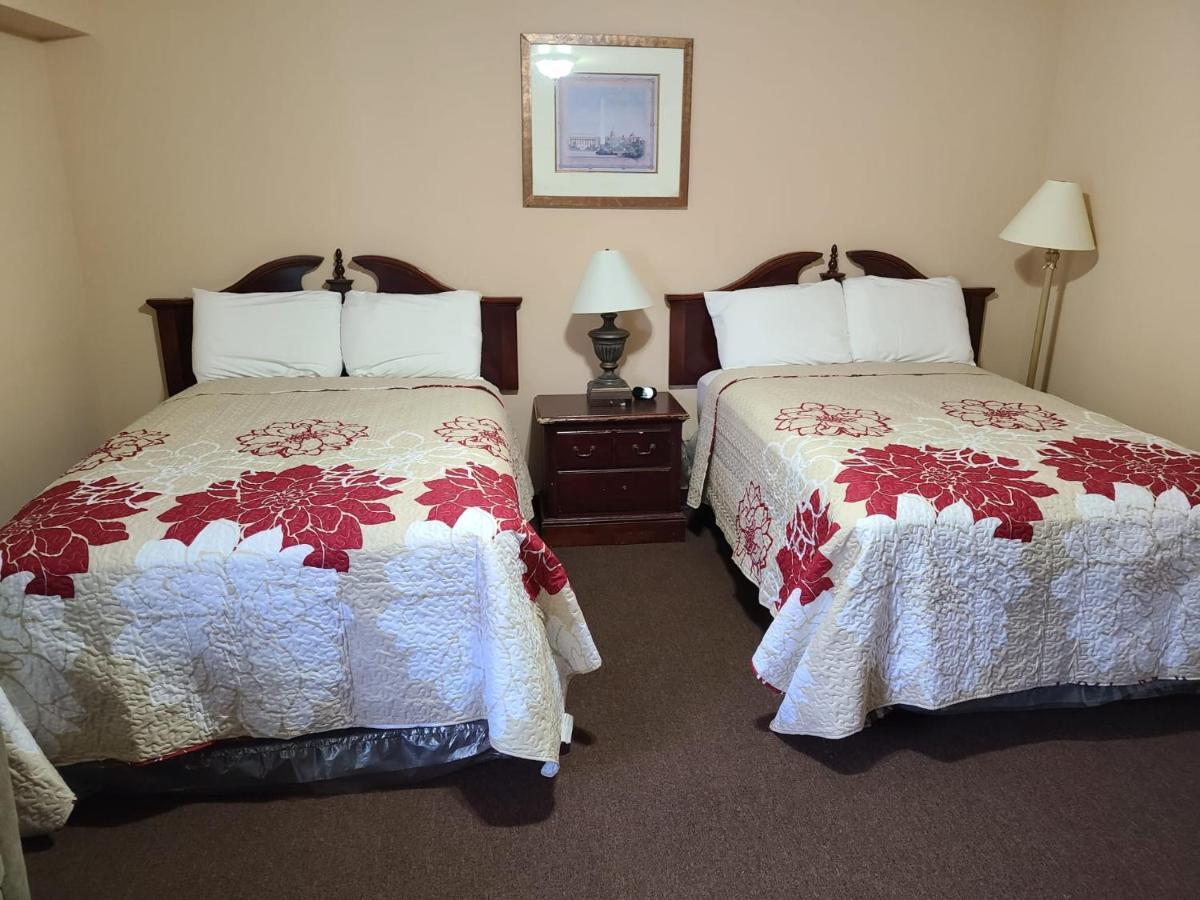Clarysville Motel Frostburg Εξωτερικό φωτογραφία