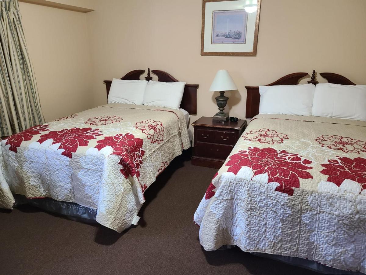Clarysville Motel Frostburg Εξωτερικό φωτογραφία