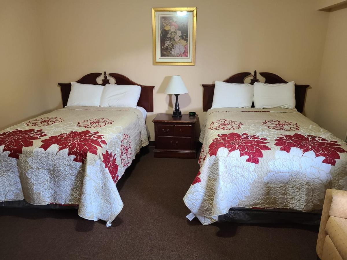 Clarysville Motel Frostburg Εξωτερικό φωτογραφία