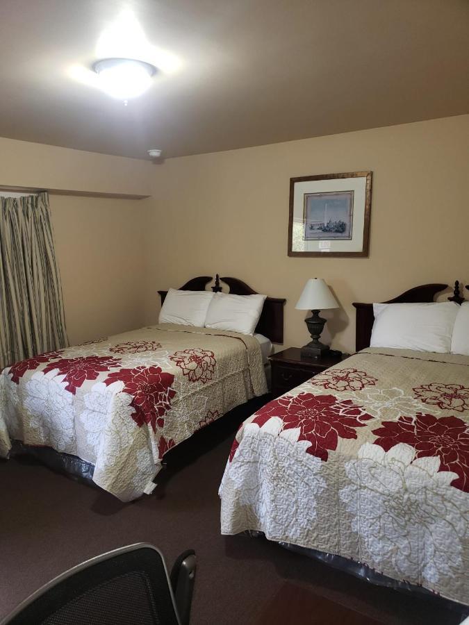 Clarysville Motel Frostburg Εξωτερικό φωτογραφία