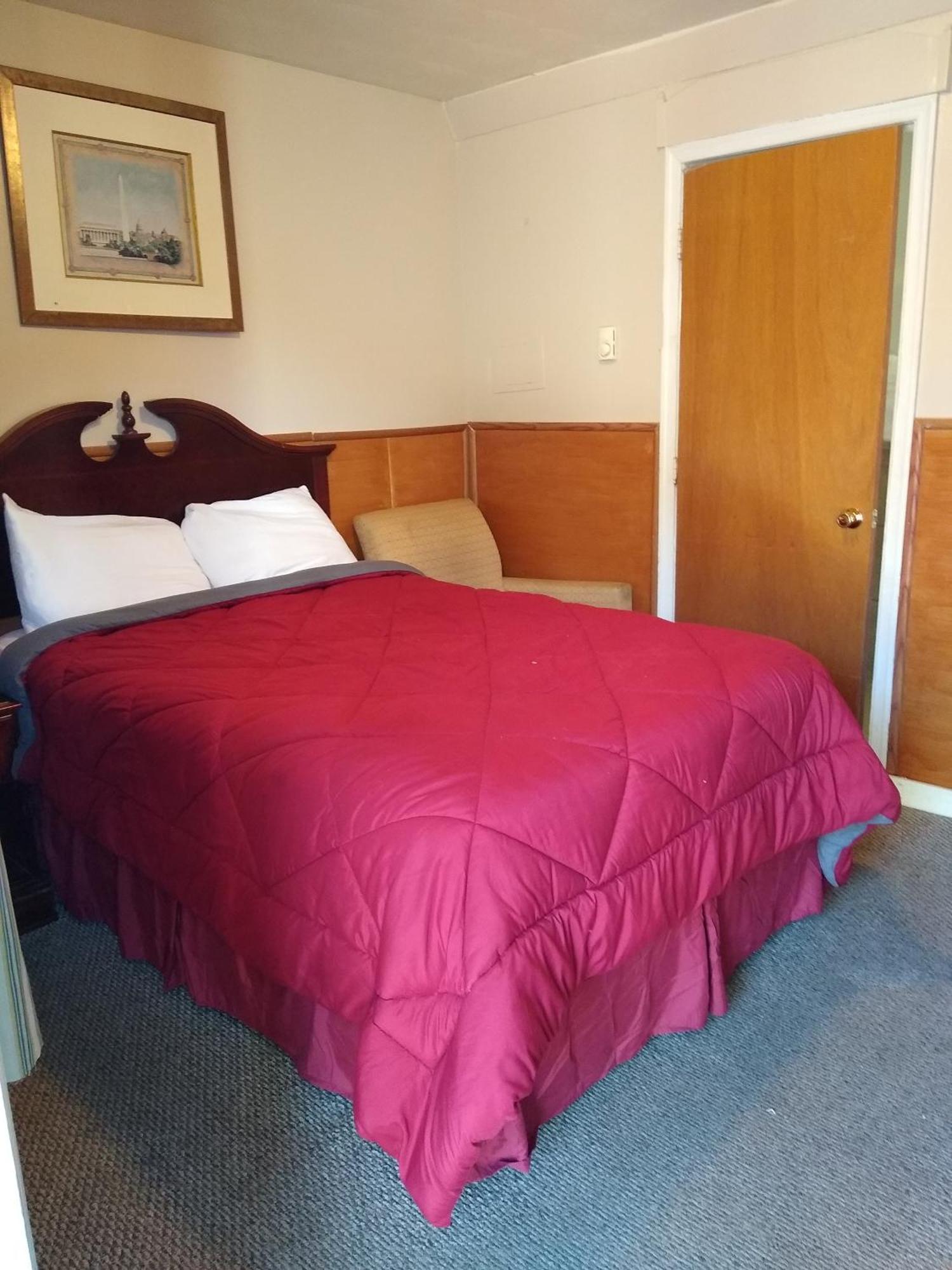 Clarysville Motel Frostburg Δωμάτιο φωτογραφία