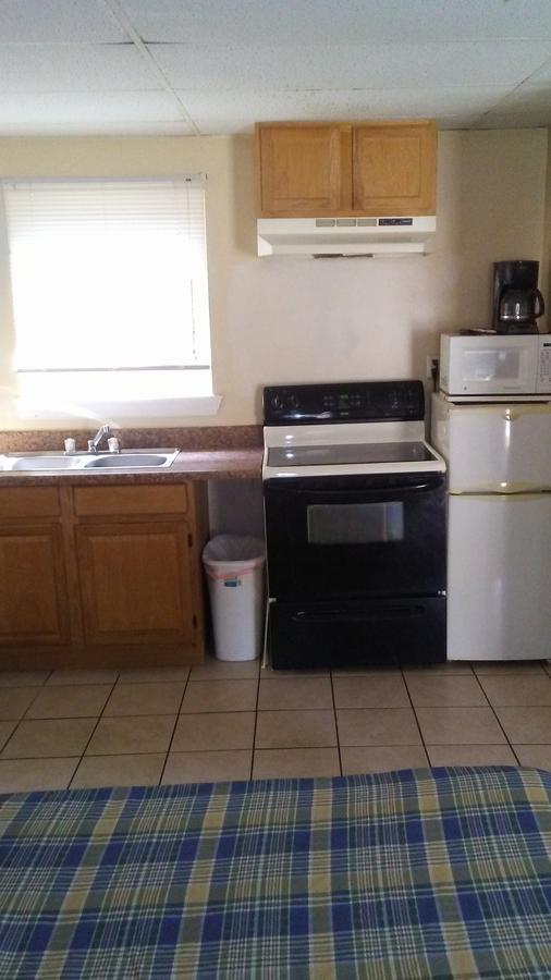 Clarysville Motel Frostburg Εξωτερικό φωτογραφία