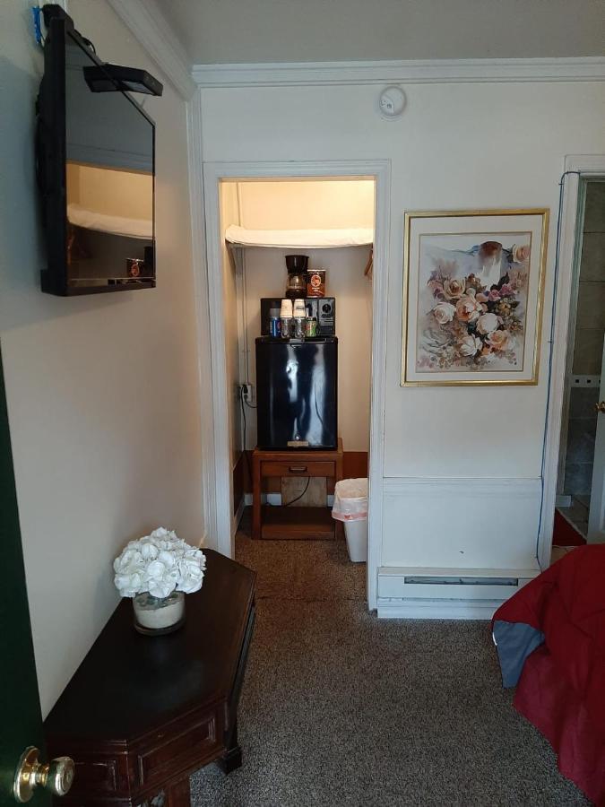Clarysville Motel Frostburg Εξωτερικό φωτογραφία